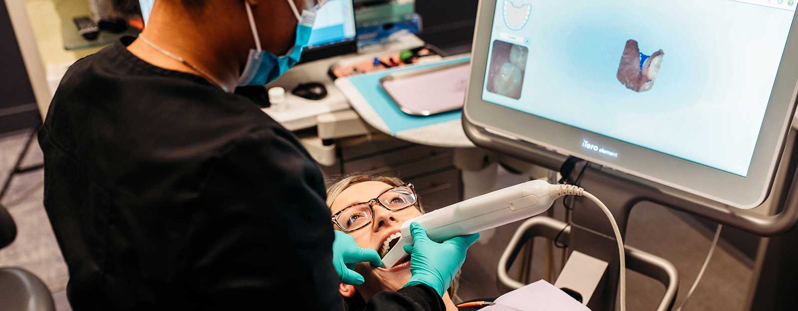 dentist using device